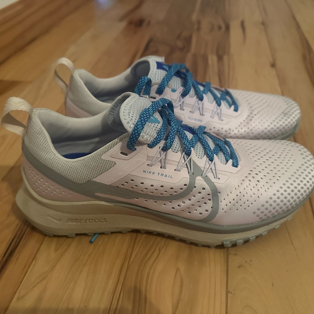 Nike Pegasus Women's Trail Running Shoes - Pink and Wolf Gray with Blue Laces